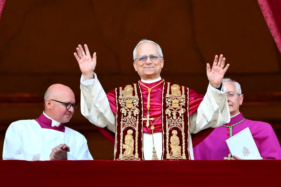 El Club Sirio Libanés saluda la llegada del pontificado de S.S. León XIV
