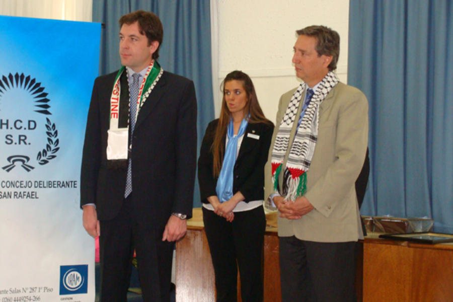 der: Dr. Emir Félix, Intendente de San Rafael junto a Dr. Mauricio Sat, Pte. Consejo Deliberante