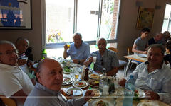 Aouni Kaaki y Georges Bachir comparten el almuerzo con el Embajador Antonio Andary, Adib Attie, Jorge Haddad, y Yaoudat Brahim