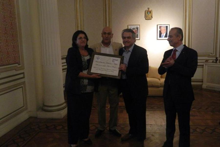 Autoridades de las Federaciones Palestinas de Argentina y Chile entregan mención especial al presidente del Club Palestino