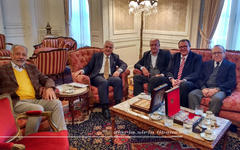 El Sr. embajador Dn. Maher Mahfouz recibió a (de izq. a der.) Eduardo Massad, Yaoudat Brahim, Ricardo Nazer y Elías Cassis.